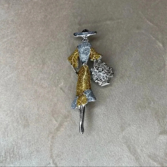 Lady with Bag Brooches Women - Picture 6 of 11